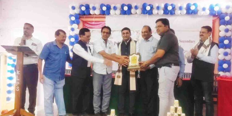 କେଏଲପିଏସ୍‌ରେ ଦଶମ ଓ ଦ୍ୱାଦଶ ଶ୍ରେଣୀର ବିଦାୟ ସମାରୋହ ଆୟୋଜିତ