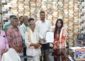 ରାସନ ସାମଗ୍ରୀ ବଣ୍ଟନ ନିମନ୍ତେ ବିଡ଼ିଓଙ୍କୁ ଲିଖିତ ଅଭିଯୋଗ କଲେ, ଗ୍ରାମବାସୀ