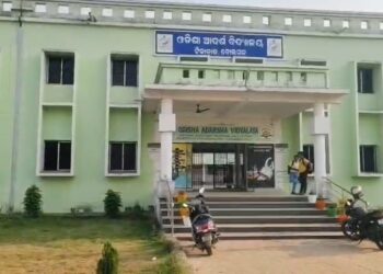 ନବ ନିର୍ମିତ ବାଳିକା ଛାତ୍ରୀ ନିବାସ, ଛାତ୍ରୀ ଶୂନ୍ୟ  : ପ୍ରଶାସନ ନିଘୋଡ଼ ନିଦ୍ରାରେ  ଆଦର୍ଶ ବିଦ୍ୟାଳୟ ପିଚୁକୁଳି