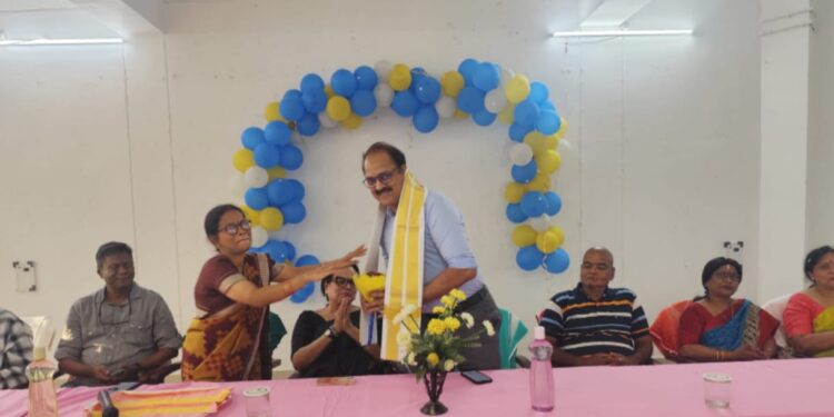 ପାରଳାଖେମୁଣ୍ଡି ସହରର ବେତଗୁଡ଼ା ସ୍ଥିତ ସରକାରୀ ମହିଳା ମହିଳା ସ୍ବାସ୍ଥ୍ୟ କର୍ମୀ ତାଲିମ କେନ୍ଦ୍ର ଠାରେ କ୍ୟାନ୍ସର ସଚେତନତା କାର୍ଯ୍ୟକ୍ରମ ଅନୁଷ୍ଠିତ