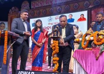 ମହିଳା ମାନଙ୍କୁ ସ୍ୱାବଲମ୍ବୀ କରିବା ନେଇ ବାଲିଗୁଡା ରେ ଜିଲ୍ଲା ସ୍ତରୀୟ ସୁଭଦ୍ରା ଶକ୍ତି ମେଳା ଉଦଘାଟିତ