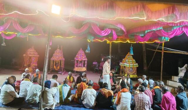 ବାଲିକପିଳେଶ୍ୱର ପୀଠରେ ବନ୍ତି ମେଲଣ