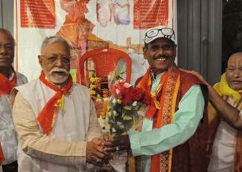 ନାରାୟଣ ପତିତପାବନ ବାନା ବାନ୍ଧି ବନ୍ଧୁତ୍ୱ କଲେ