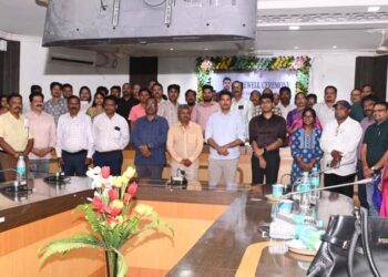 ମାଲକାନଗିରି ଜିଲ୍ଲାପାଳ ସୋମେଶ କୁମାର ଉପାଧ୍ୟାୟଙ୍କୁ ଭବ୍ୟ ବିଦାୟ ସମ୍ବର୍ଦ୍ଧନା