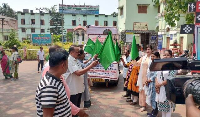 ବିଶ୍ବବିଦ୍ୟାଳୟ ଦାବିରେ ବୁଲିଲା ଶୈଳବାଳା ସଚେତନତା ରଥ