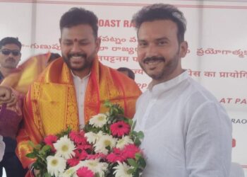 କେନ୍ଦ୍ର ବିମାନ ଚଳାଚଳ ମନ୍ତ୍ରୀଙ୍କୁ ପାରଳା ବିଧାୟକ ଭେଟି ମିନି ବିମାନବନ୍ଦର ସ୍ଥାପନ ପାଇଁ ଦାବି ଜଣାଇଲେ