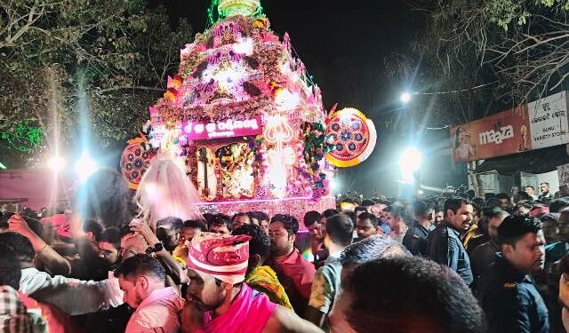 ମେଳଣ ମଣ୍ଡପାରୁଢ଼ ହେଲେ ପଶ୍ଚିମାସମ୍ଭୁ ଶ୍ରୀ ସୋମନାଥ ଦେବଙ୍କ ସହ ପାଞ୍ଚ ଠାକୁର : ଆତସବାଜି ପ୍ରଦର୍ଶନରେ ଜମିଲା ହରିରାଜପୁର ପଞ୍ଚୁଦୋଳ ମେଳଣ