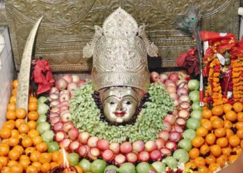 ତୃତୀୟ ପାଳି ଚୈତ୍ର ମଙ୍ଗଳବାର ଯାତ୍ରା : ଫଳ ବେଶରେ ଦର୍ଶନ ଦେଲେ ମା ‘ପାଟଖଣ୍ଡା