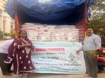 Launching of Bharat Atta under Sale of Bharat Brand Products Phase–III by