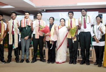 ସିବିଏସଇ ଦଶମ ପରୀକ୍ଷାରେ ମଦର୍ସ ଗ୍ରୁପ ଅଫ୍ ସ୍କୁଲ୍‌କୁ ବଡ ସଫଳତା  ୧୦୦% ନମ୍ବର ରଖି ଜାତୀୟ ଟପର ହୋଇଛନ୍ତି – ପୁରୀ ଛାତ୍ରୀ ଟୀନା ରଥ