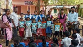 ଵିଛୁବାହାଲି ଉଚ୍ଚ ପ୍ରାଥମିକ ବିଦ୍ୟାଳୟ ରେ ନୂତନ ପୁସ୍ତକ ବଣ୍ଟନ