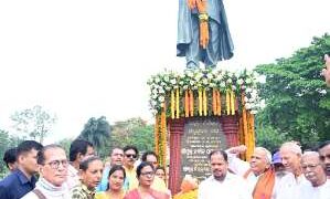 ଉତ୍କଳଗୌରବ ମଧୁସୂଦନ ଦାସଙ୍କ ଜୟନ୍ତୀରେ ମାଲ୍ୟାର୍ପଣ ଓ ଶ୍ରଦ୍ଧାଞ୍ଜଳି