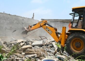 Major eviction drive by BDA clears encroachments in Shampur Mouza 187 houses demolished, 8 acres of government land reclaimed