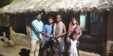 କିଡନୀ ପୀଡ଼ିତ ରୋଗୀଙ୍କୁ ସହାୟତାର ହାତ ବଢ଼ାଇଲେ ଖୋର୍ଦ୍ଧା ଜିଲ୍ଲା ବିଜେପି ଉପସଭାପତି ଓ ସାମ୍ବାଦିକ