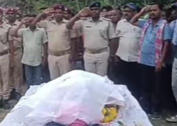 ମୃତ୍ୟୁ ପରେ ବି ଅମର ରମେଶ: ଅଙ୍ଗଦାନ ପରେ ପ୍ରଶାସନ ପକ୍ଷରୁ ଦିଆଗଲା’ଗାର୍ଡ ଅଫ ଅନର’