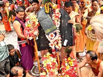 ଆସ୍ଥା ଓ ବିଶ୍ୱାସର ସହ ଆରମ୍ଭ ହେଲା ବାଲିଗୁଡା ର ବହୁ ପ୍ରସିଦ୍ଧ ୧୩ ଦିନିଆ ଦଣ୍ଡଯାତ୍ରା