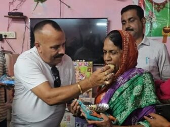 ନିଆରା ଢଙ୍ଗରେ ଜନ୍ମଦିନ ପାଳିଲେ ସମାଜସେବୀ