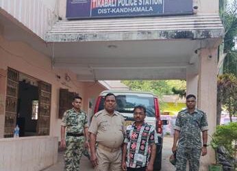 ଛାତ୍ରୀଙ୍କୁ ବଳାତ୍କାର ଉଦ୍ୟମ ଅଭିଯୋଗ, ବିଜ୍ଞାନ ଶିକ୍ଷକ ଗିରଫ, କୋର୍ଟ ଚାଲାଣ