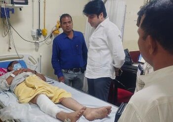 କୋରାଇରେ ମାଟି ମାଫିଆଙ୍କ ଦୌରାତ୍ମ ତହସିଲଦାରଙ୍କ ଉପରେ ଟ୍ରାକ୍ଟର ଚଢ଼ାଇ ହତ୍ୟା ଉଦ୍ୟମ ୫ଟ୍ରାକ୍ଟର ଓ ୨ଟି ଜେସିବି ଜବତ