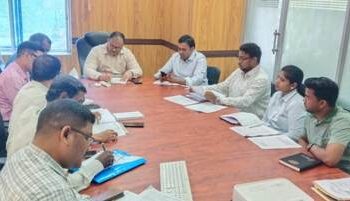 ମାଲକାନଗିରି ଜିଲ୍ଲାରେ ବିଭିନ୍ନ ଉନ୍ନୟନମୂଳକ ପ୍ରକଳ୍ପର ସମୀକ୍ଷା : କାର୍ଯ୍ୟ ତ୍ୱରାନ୍ୱିତ କରିବାକୁ ଜିଲ୍ଲାପାଳଙ୍କ ନିର୍ଦ୍ଦେଶ