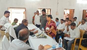 ନିଲିଗୁଡାଠାରେ ଜିଲ୍ଲାପାଳଙ୍କ ଯୁଗ୍ମ ଜନ ଶୁଣାଣି  ଲୋକଙ୍କ ସମସ୍ୟାର ହେଲା ତ୍ୱରିତ ସମାଧାନ