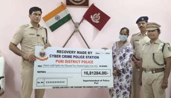 ଆଇପିଏଲ ବେଟିଂ ରାକେଟ ୪ ଗିରଫ ୫୭ ଲକ୍ଷ ଟଙ୍କା ଜବତ