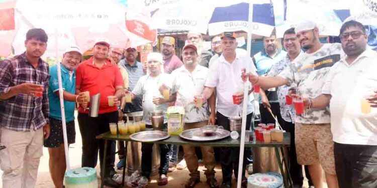 Twin City Electricity Traders Association Conducts Grand Free (sarbat) Summer Relief Distribution Drive