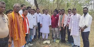 ବଙ୍ଗୋମୁଣ୍ଡା ସାମ୍ବାଦିକ ଭବନ ପାଇଁ ଭୂମି ପୂଜନ କଲେ ବିଧାୟକ – ଲକ୍ଷ୍ମଣ ବାଗ