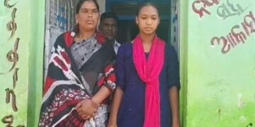 ଗରୀବ ଶ୍ରେଣୀର ଝିଅ ହେଲେ ଟପ୍ପର