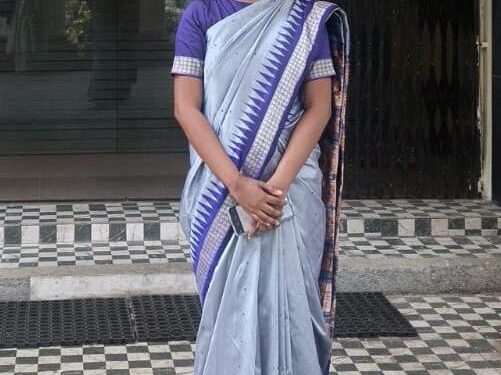 ପାରଳାଖେମୁଣ୍ଡି ର ବନ୍ଦନା ନାୟକ ପ୍ରଥମ ଚେଷ୍ଟାରେ ଓଡିଶା ସିଭିଲ ସର୍ଭିସରେ କୃତକାର୍ଯ୍ୟ ହେଲେ