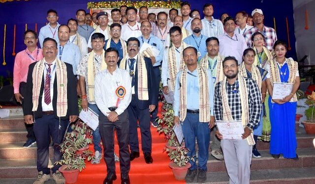 ଖୋର୍ଦ୍ଧାରୋଡ଼ ରେଳ ମଣ୍ଡଳ ପକ୍ଷରୁ ୭୦ ତମ ରେଳ ସେବା ପୁରସ୍କାର ସମାରୋହ–୨୦୨୫ ପାଳିତ