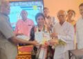 ବ୍ରଜ କିଶୋର ସାହୁ ସ୍ମାରକୀ ଟ୍ରଷ୍ଟ ପକ୍ଷ ରୁ ମାଟ୍ରିକ ବ୍ଲକ ଟପର ଙ୍କୁ ସମ୍ବର୍ଦ୍ଧନା
