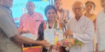 ବ୍ରଜ କିଶୋର ସାହୁ ସ୍ମାରକୀ ଟ୍ରଷ୍ଟ ପକ୍ଷ ରୁ ମାଟ୍ରିକ ବ୍ଲକ ଟପର ଙ୍କୁ ସମ୍ବର୍ଦ୍ଧନା