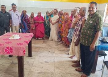 ସମର୍ପଣ ବୃଦ୍ଧାଶ୍ରମରେ ଜନ୍ମଦିବସ ପାଳିଲେ ବିଧାୟକଙ୍କ ପତ୍ନୀ