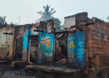 ଘରପୋଡି ରେ ଦୁଇ ପରିବାର ସର୍ବସ୍ବାନ୍ତ