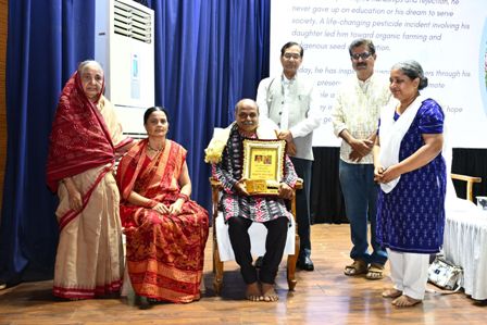 ବରଗଡ଼ ଜିଲ୍ଲା ର ଶିବ ପ୍ରସାଦ ସାହୁ ଙ୍କୁ ପଦ୍ମଶ୍ରୀ ପ୍ରଫେସର ରାଧାମୋହନ ସ୍ମୃତି ସମ୍ମାନ