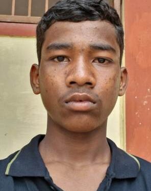 ଚଳନ୍ତା ଟ୍ରାକ୍ଟର ରୁ ଖସି ନାବାଳକ ର ମୃତ୍ୟୁ