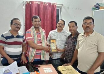 ଦଶପଲ୍ଲା ବିଇଓ ଭକ୍ତି ବିନୋଦ ସଲଙ୍କୁ ‘ସଙ୍ଗୀତଧାରା’ ପକ୍ଷରୁ ସମ୍ବର୍ଦ୍ଧନା
