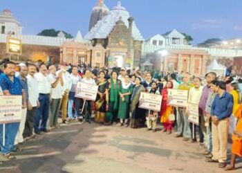 ଗାଁରେ ବୁଲୁଛି ହତିଆର ପୋଲିସ ସୁରକ୍ଷା ଦାବି
