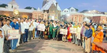 ଗାଁରେ ବୁଲୁଛି ହତିଆର ପୋଲିସ ସୁରକ୍ଷା ଦାବି