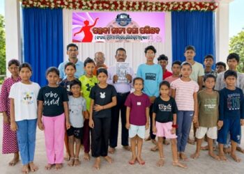 ପଲ୍ଲବୀ ନାଟ୍ୟକଳା ପରିଷଦର ଶିଶୁନାଟକ ‘ମୋତେ ବଞ୍ଚିବାକୁ ଦିଅ’ର ପାଣ୍ଡୁଲିପି ପୂଜାଉତ୍ସବ