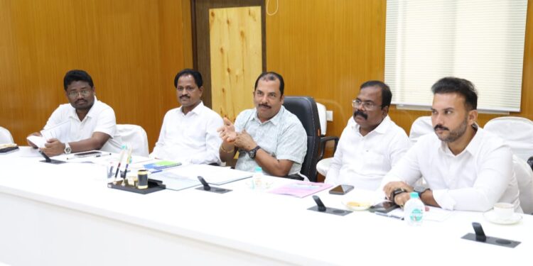 ବିଧାନସଭା ସ୍ଥାୟୀ କମିଟି ବୈଠକରେ ଗଜପତିର ବିଭିନ୍ନ ଉନ୍ନୟନ ଓ ଐତିହ୍ୟ ପ୍ରସଙ୍ଗ ଉଠାଇଲେ ବିଧାୟକ ରୂପେଶ କୁମାର ପାଣିଗ୍ରାହୀ