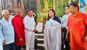 ପାରଳାଖେମୁଣ୍ଡି ରାଜପ୍ରାସାଦର ସ୍ଥିତି ଅନୁଧ୍ୟାନ କଲେ ପରିବହନ ମନ୍ତ୍ରୀ ବିଭୂତି ଭୂଷଣ ଜେନା