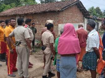 ଜଳମଗ୍ନ ପଡାବାସୀଙ୍କ ଦୁଃଖ ଦୂର ପାଇଁ ବିଡିଓଙ୍କ ପଦକ୍ଷେପ, ପୋଲ ତଳେ ଡ଼୍ରେନ ନିର୍ମାଣର ପ୍ରତିଶ୍ରୁତି