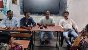 ଶିକ୍ଷକ ସଂଘ ଓ ଗୋଷ୍ଠୀ ଶିକ୍ଷା ଅଧିକାରୀ ଙ୍କ ମଧ୍ୟରେ ଉପୁଜିଥିବା ମତଭେଦ ଦୂର ପାଇଁ ବୈଠକ