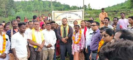 ଖଇରପୁଟ ବ୍ଲକର ସିସାପୁଟଠାରେ ଜିଲ୍ଲାପାଳଙ୍କ ଦ୍ୱାରା ସିଲଭର ଓକ୍ ବୃକ୍ଷରୋପଣ କାର୍ଯ୍ୟକ୍ରମ ଶୁଭାରମ୍ଭ