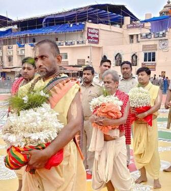 ଖଳି ଲାଗି ପାଇଁ ଶୁଦ୍ଧ ସୁଆର ଶ୍ରୀମନ୍ଦିର ପ୍ରବେଶ