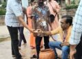 ଜିଲ୍ଲା ପ୍ରଶାସନ ପକ୍ଷରୁ ରସଗୋଲା ବଣ୍ଟନ : ଧନ୍ୟବାଦ ଜଣାଇଲେ ଶ୍ରଦ୍ଧାଳୁ