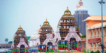 ମହାପ୍ରଭୁଙ୍କ ନବଯୌବନ ଦର୍ଶନ ଓ ନେତ୍ରୋତ୍ସବ : ଝିପିଝିପି ବର୍ଷା ସତ୍ୱେ ଭକ୍ତ ଗହଳି ବଢୁଛି