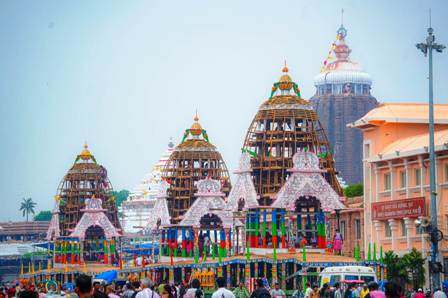 ମହାପ୍ରଭୁଙ୍କ ନବଯୌବନ ଦର୍ଶନ ଓ ନେତ୍ରୋତ୍ସବ : ଝିପିଝିପି ବର୍ଷା ସତ୍ୱେ ଭକ୍ତ ଗହଳି ବଢୁଛି